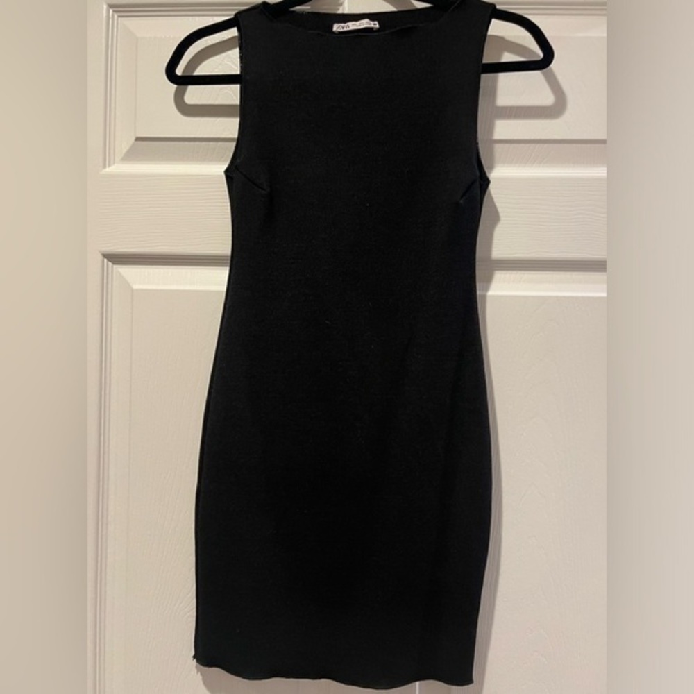 NWOT ZARA BOAT NECK BLACK KNIT DRESS SIZE S